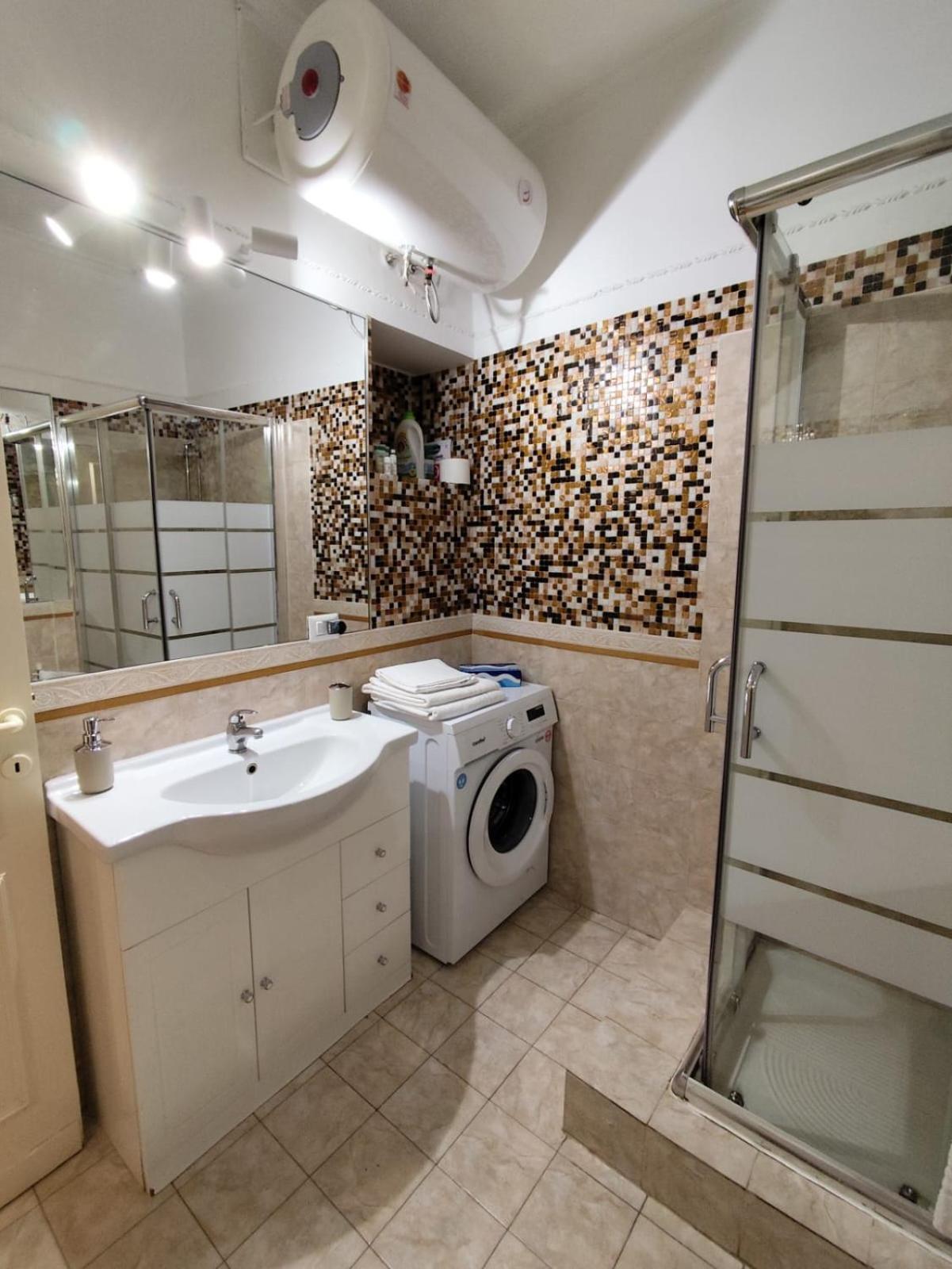 Cozy Navona Apartment Rome Exterior photo